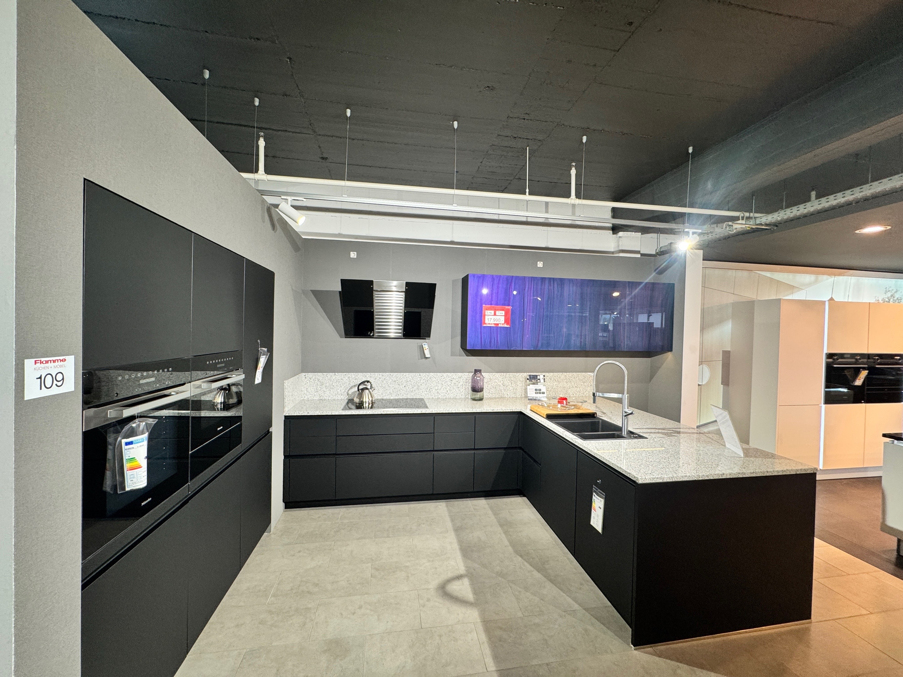 Set cucina completo di lusso