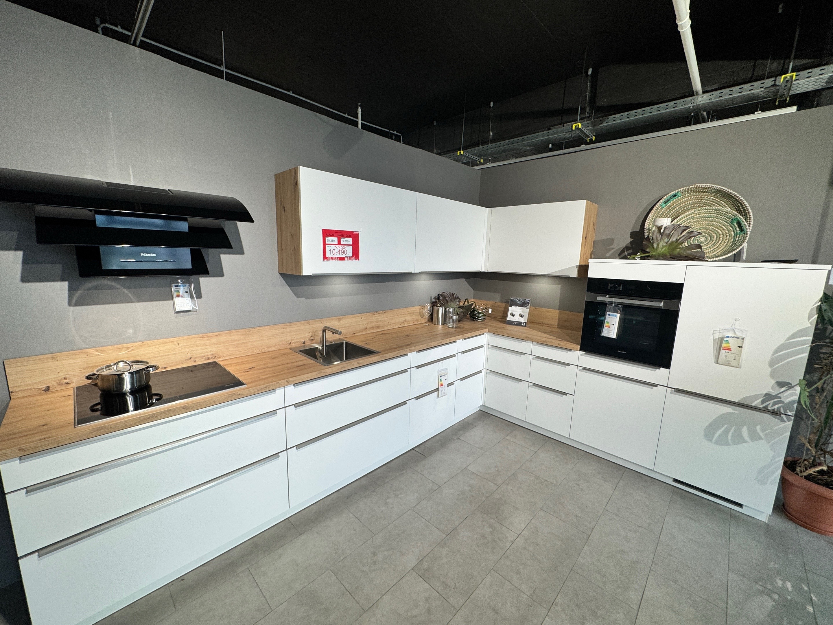 Set cucina completo di lusso