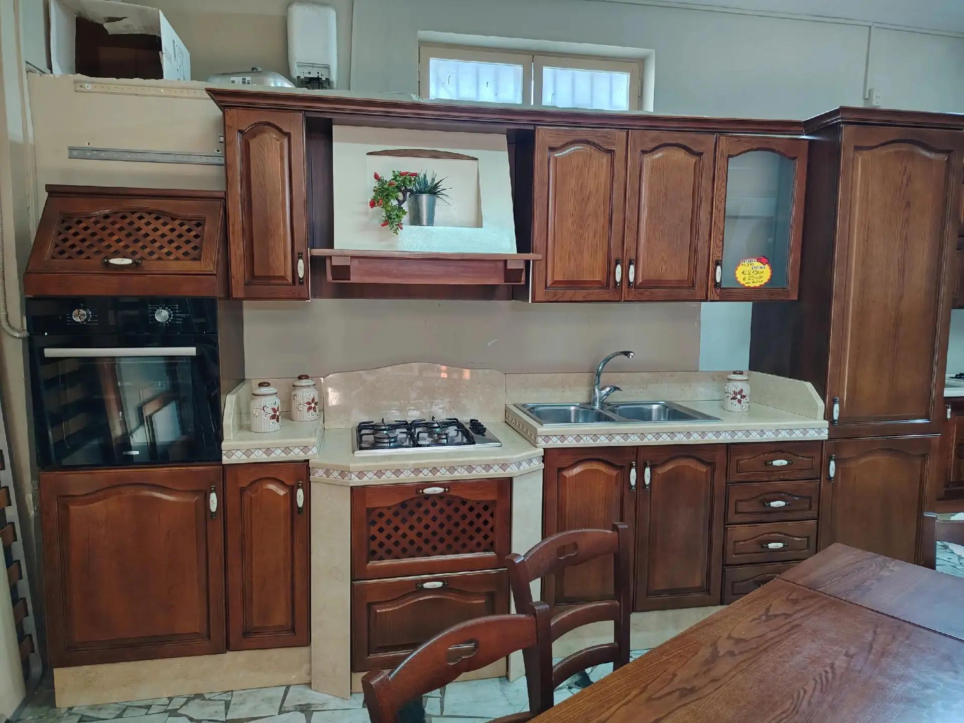 Set cucina completo in legno